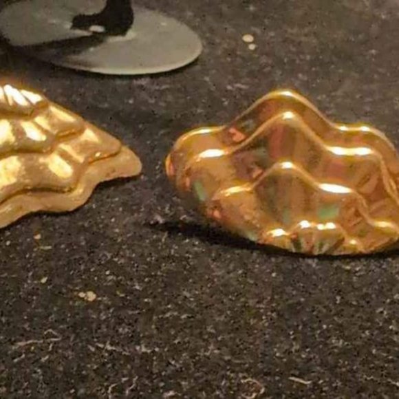 Vintage 1980s Avon Enchanted Wings Butterfly Fairy Wings Gold Tone Pierced - Picture 4 of 6